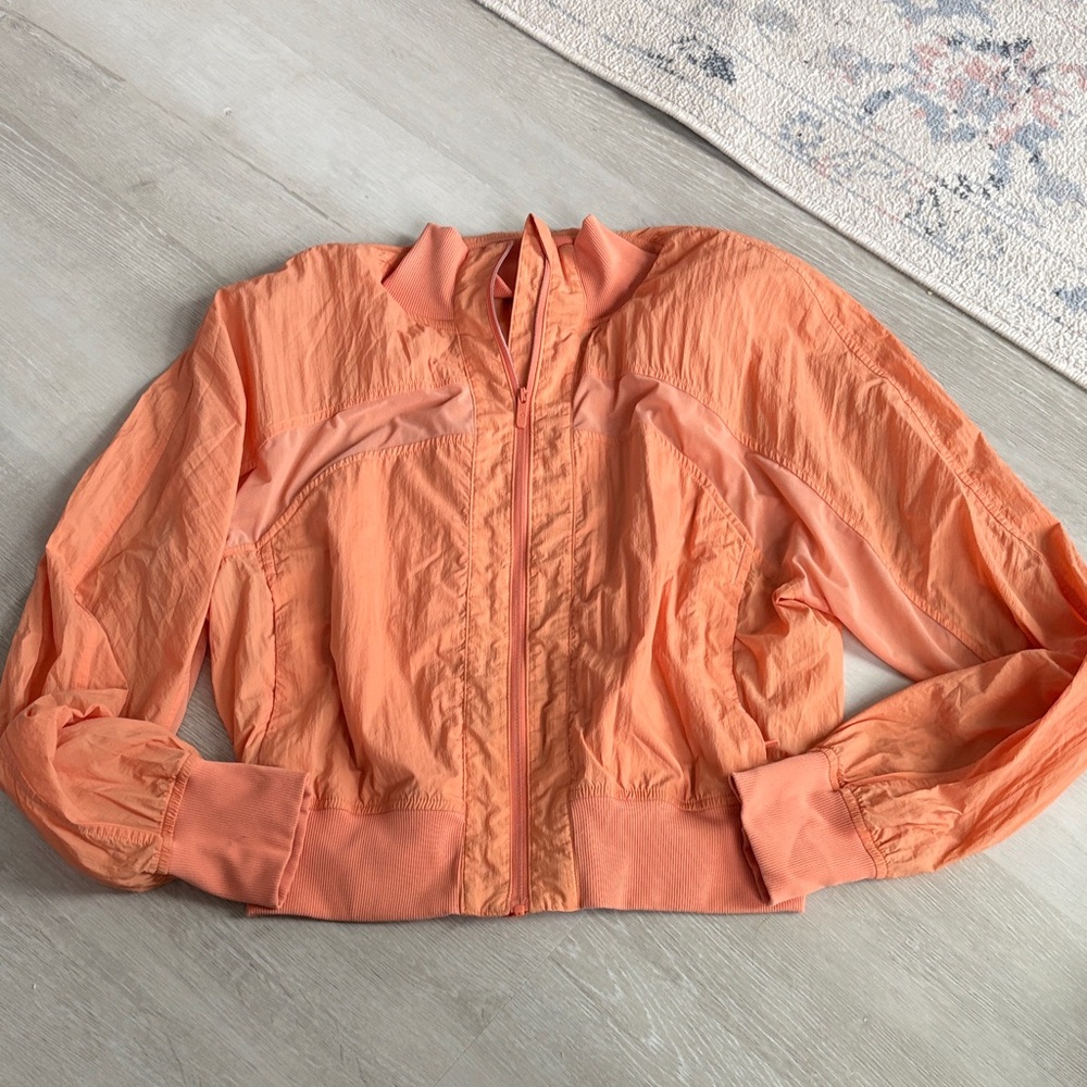 Lululemon bomber coat Activewear Jacket size 4